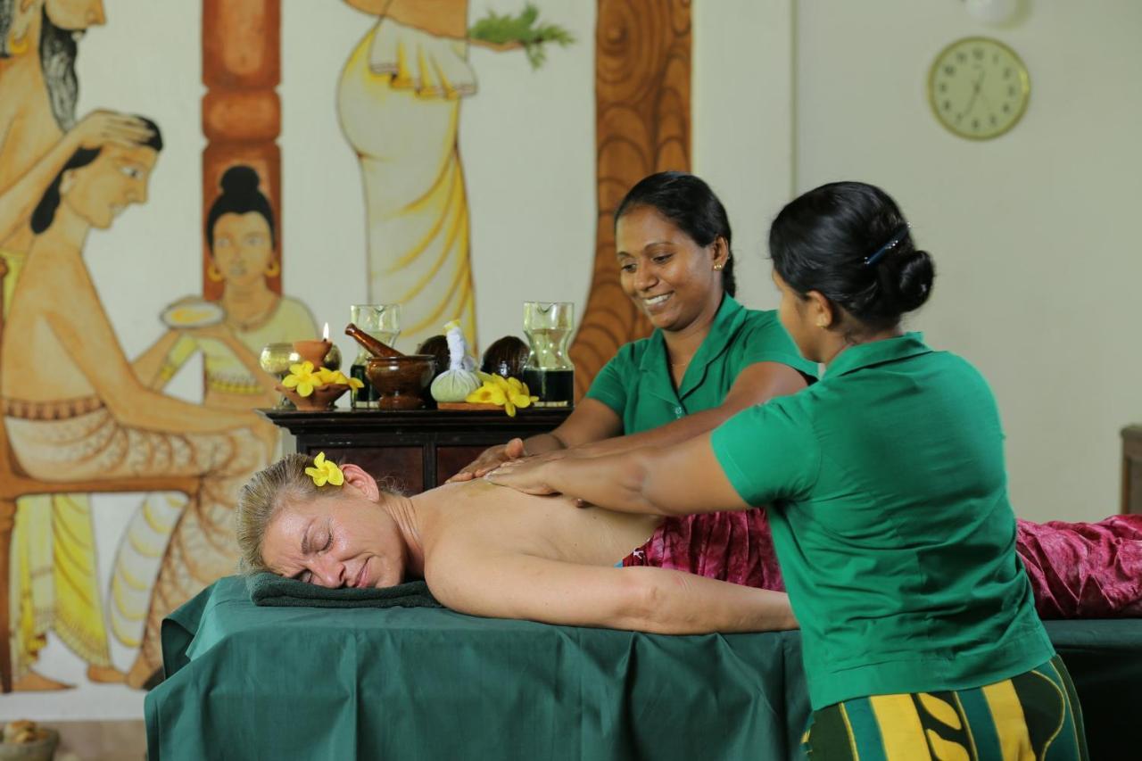 Ayurveda Centrum Lawrence Hill Paradise 希克杜沃 外观 照片